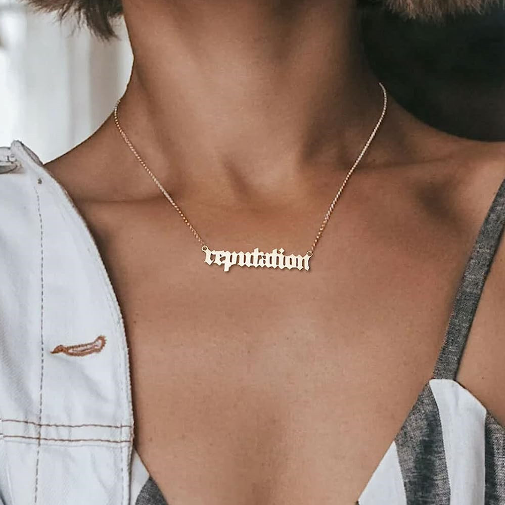 Collana con titolo di brano de - Women Fashion Now recensione e prezzo