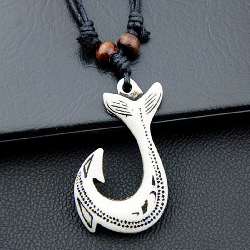 Collana con ciondolo a forma d - Women Fashion Nz recensione e prezzo