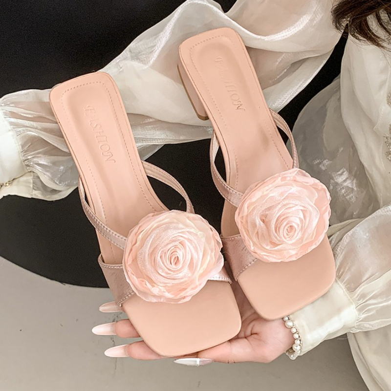 Fiore Donna Sandali con tacco  - Women'S Fashion Trends Summer 2025 recensione e prezzo